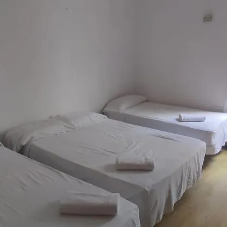 Corazon Urbano Homestay
