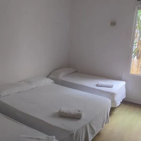 Corazon Urbano Homestay